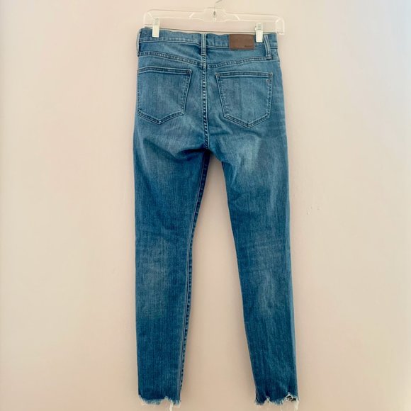Madewell 9" High Rise Skinny Jean in Size 26 - Picture 4 of 5